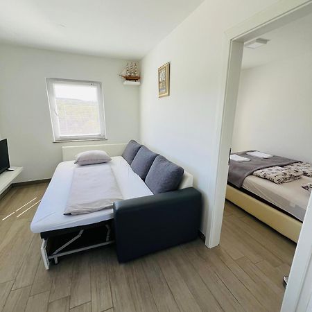 Apartments Jagodje イゾラ エクステリア 写真